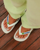 Chinelo Branca Bandeirinha